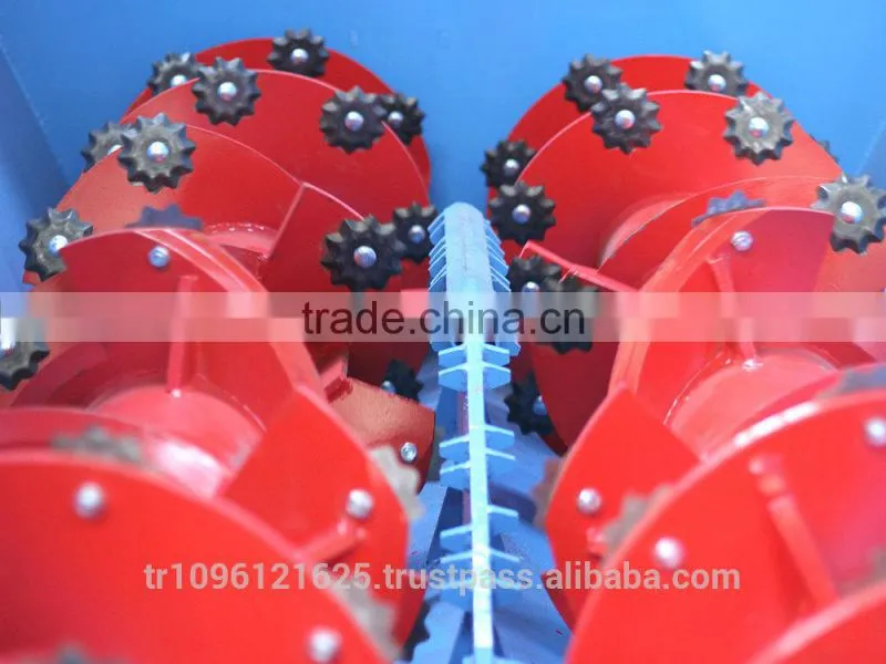 Grass chopper machine for animals feed / Feed mixing machine / Animal feed grass cutting machine