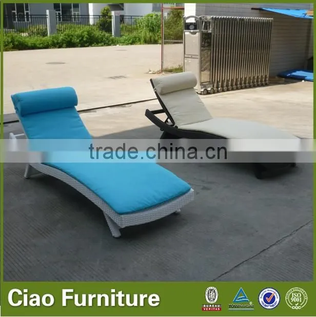 Stackable outdoor lounge chair rattan pool sun lounger
