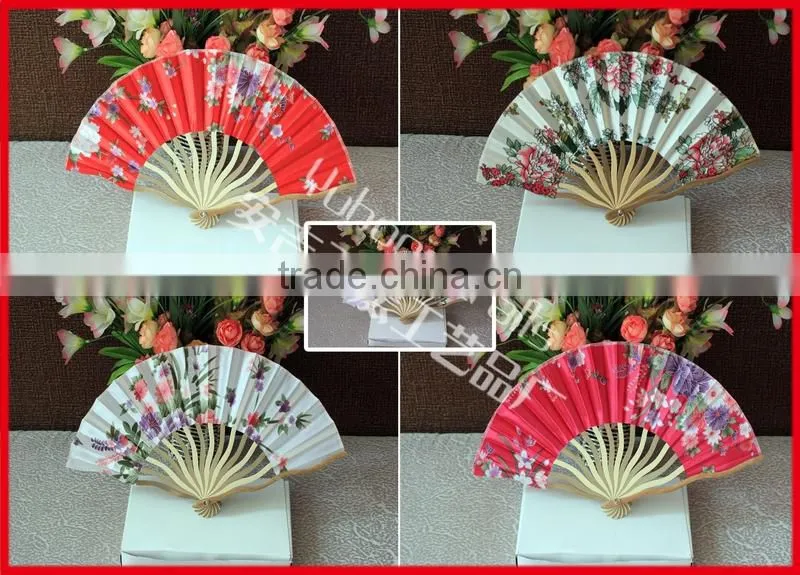 High quality ladies gift fan in bamboo
