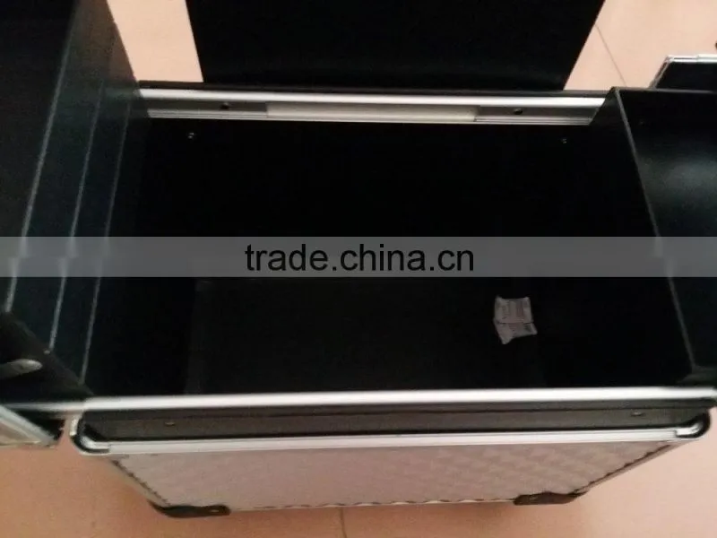 trolley vanity beauty box with 360 degree wheels