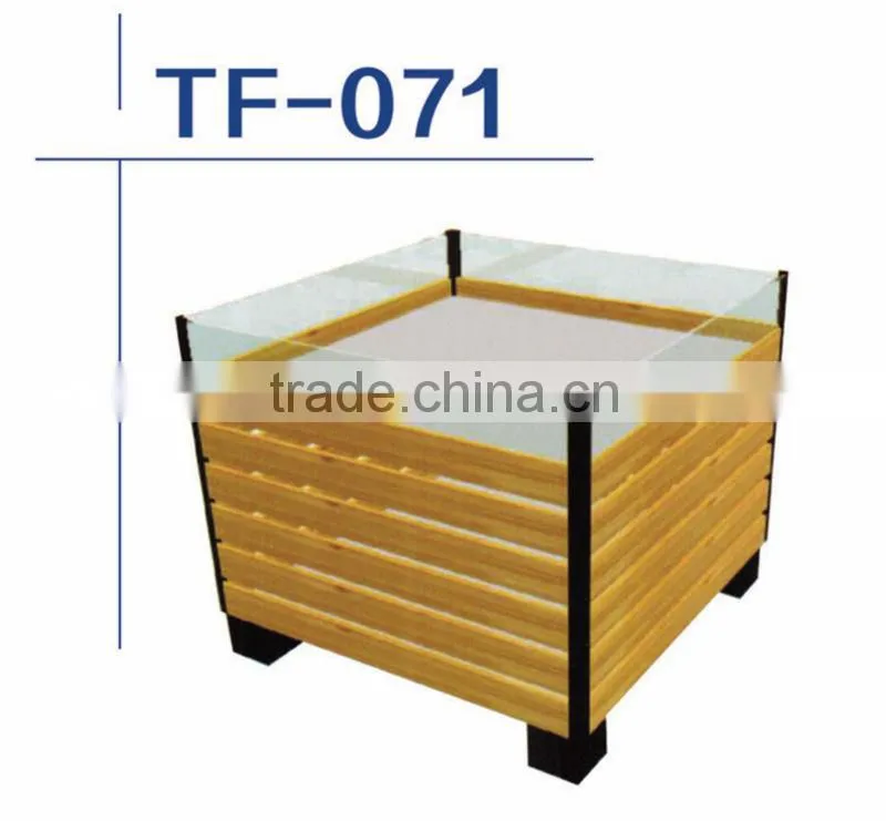 Wooden ricer box with diversified in supermarket