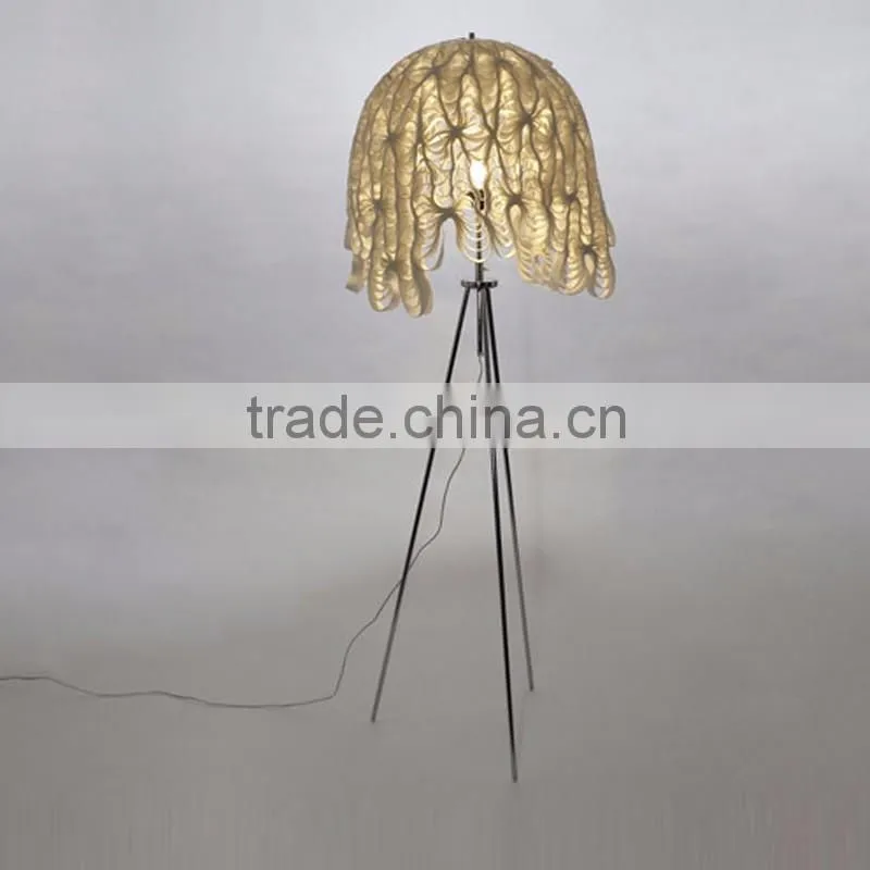 New disign Fashion type floor lamp with modern lighting for red bed floor lights