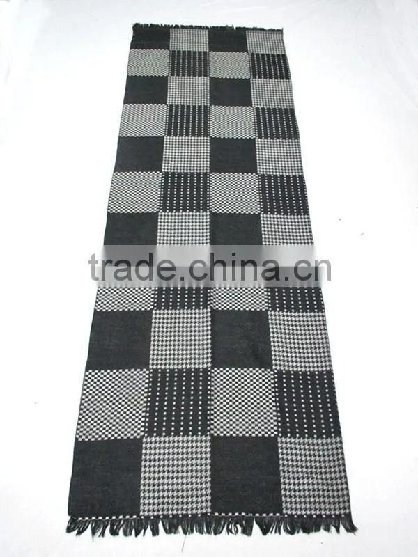2014 hotsale 100% polyester swallow gird plover checked scarf