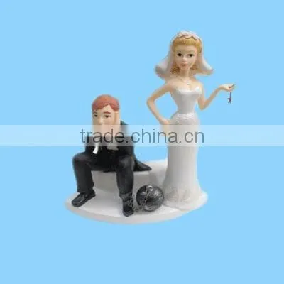 cute polyresin wedding couples