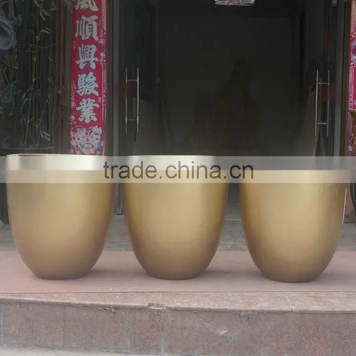 Modern gold fiberglass vase pot