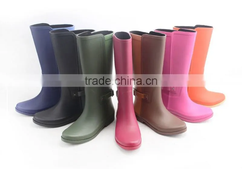 2017 women rubber rain boots with good shape