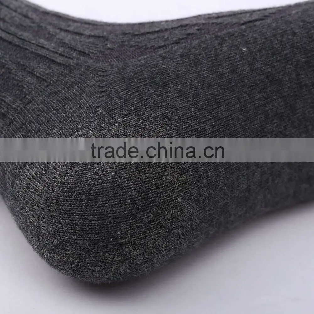 Knitted technics mens custom combed cotton high quality socks