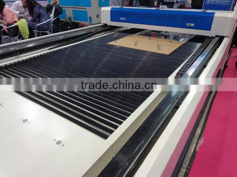 Hotsale Leather/ Fabric / Textile / Garment Nonmetal Material Large Size Laser Cutting Machine Price/laser engraver (GLC-1325)