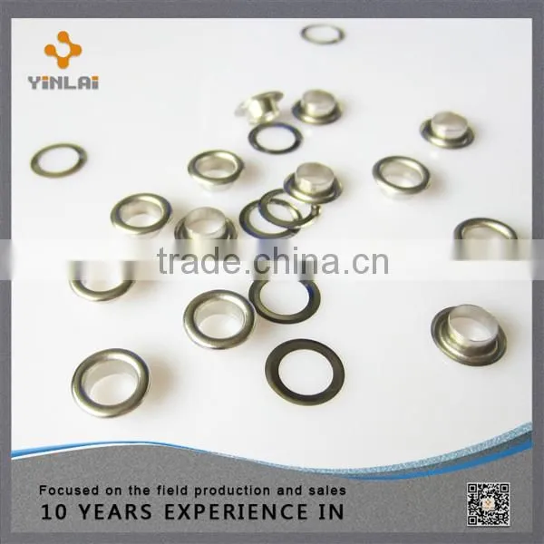 Silver decorative shoe eyelet
