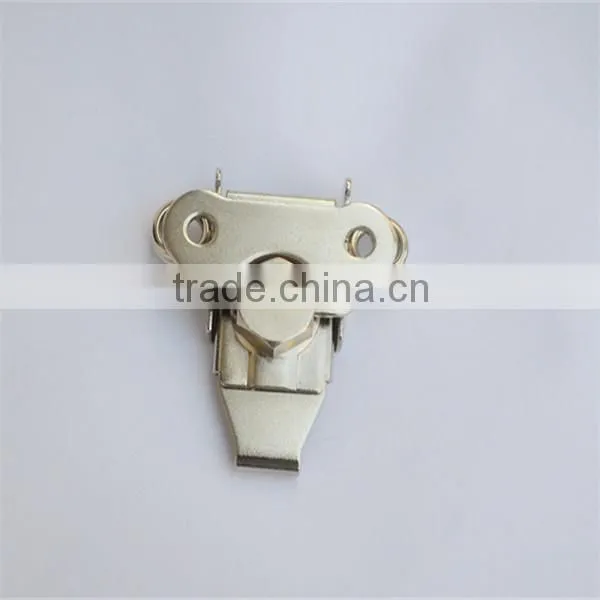 surface mount twist latch/lock for flight road case