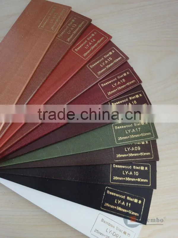 Customized manual crank roller shutter with shutter accessories