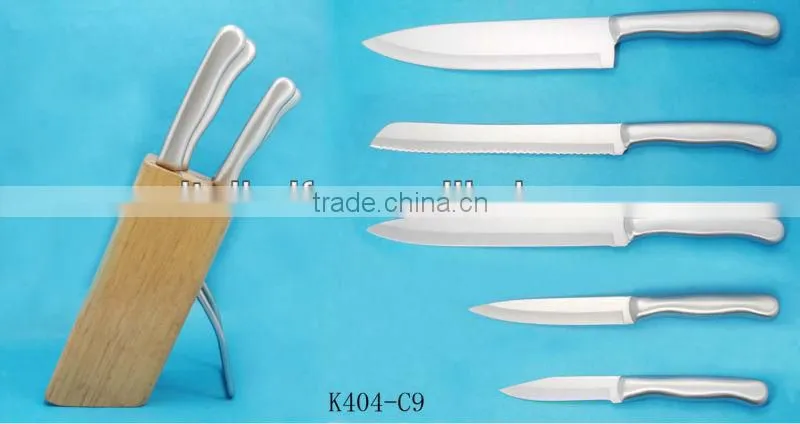 Supply kitchen knife in wooden block