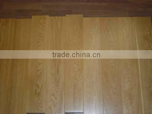 Oak engineered wood flooring
