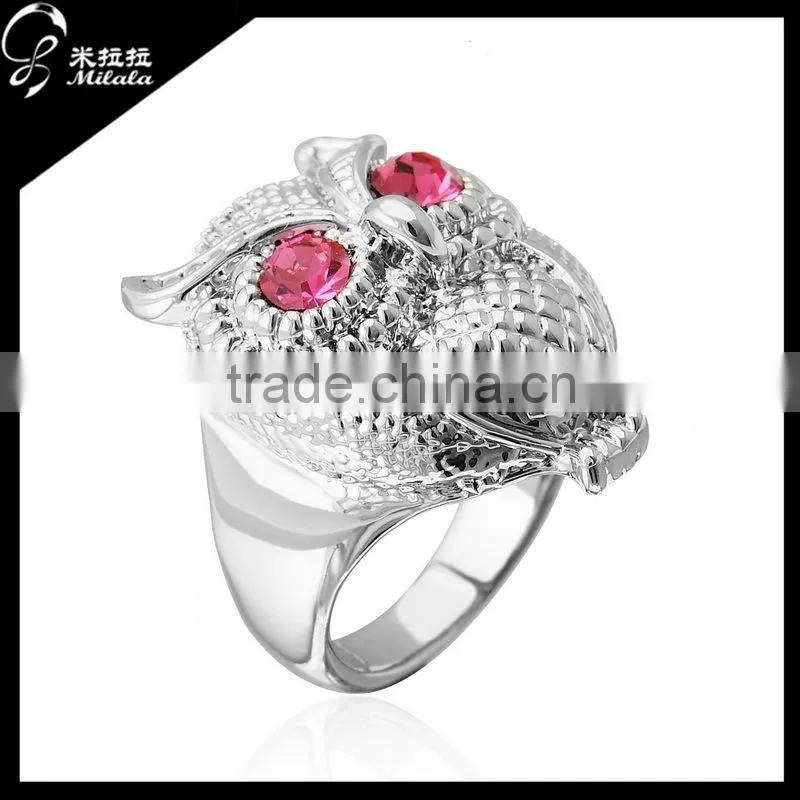 White gold diamond ring owl shape