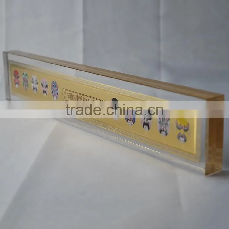 Transparent polyresin acrylic medals holder