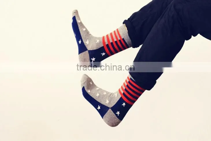 Winter 2014 new tide socks cotton comfortable lattice star spell color men short socks wholesale