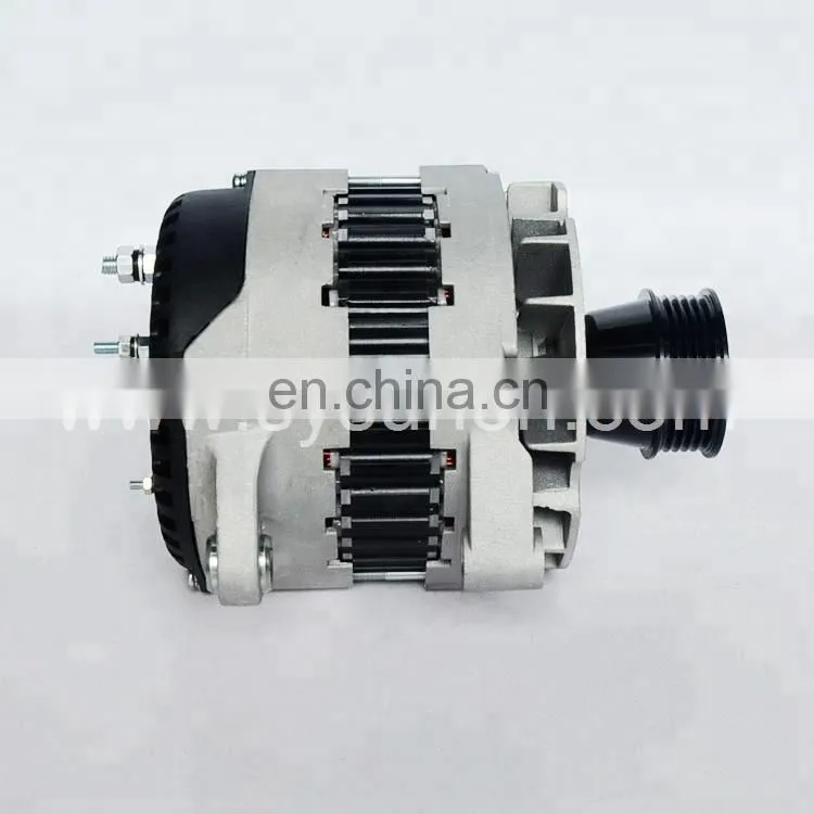 Construction machinery DCi11 diesel engine spare part alternator /gegenator D010480575 010480575