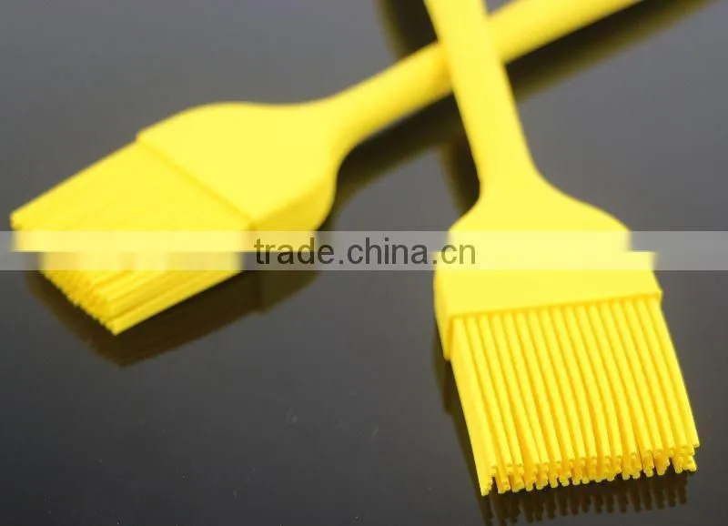 11" long bbq cleaning brush