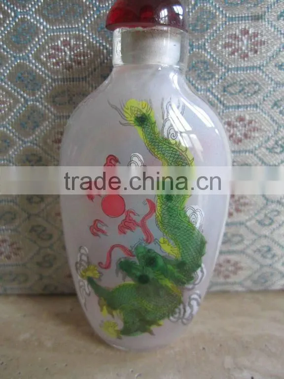 Chinese Traditional snuff box c/w Picture of Dragon Gallop