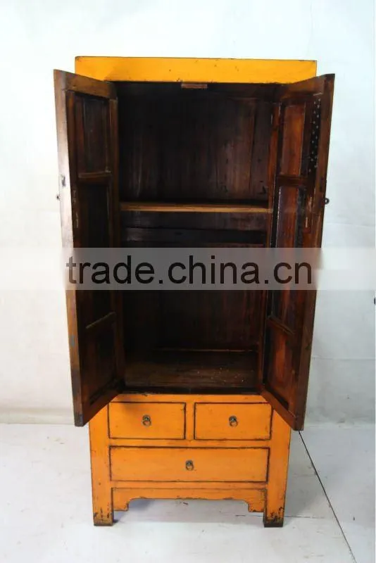 Chinese antique living room narrow closet