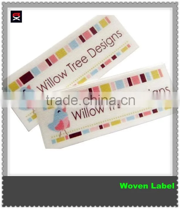 Good quality woven clothing label