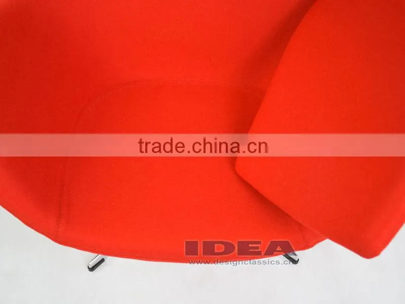 Replica Arne Jacobsen Egg chair - Red Wool Fabric - polished aluminum base