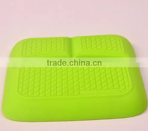 Hot Sale BPA Free 9" Silicone Baby Divided Plate