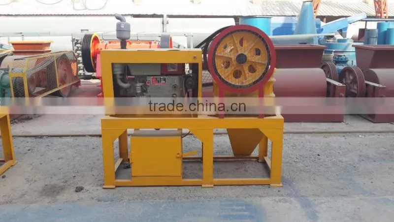 China Small Rock Diesel Engine Hot Sale Granite Mineral Jaw Crusher