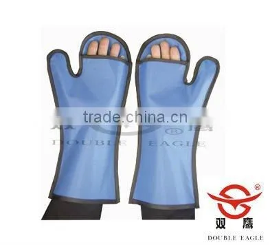 Veterinary medical radiation protection gloves