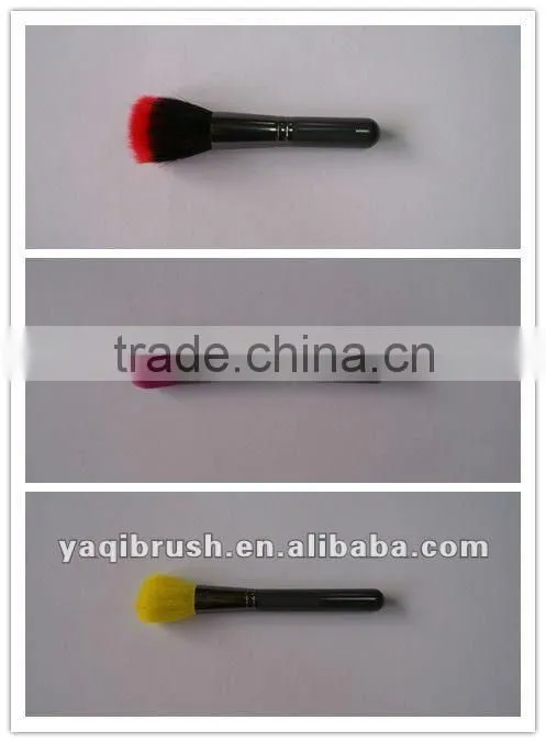 Loose powder brush makeup brush with red hair