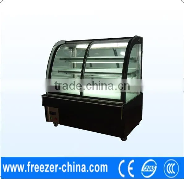 Curved style bakery cake showcase/cake display case