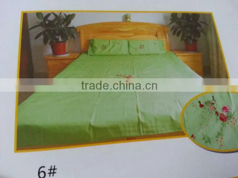 2015 new fashable bedding sheet 100% polyester with Embroidery