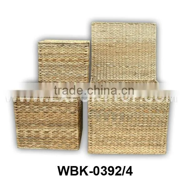 Set of 3 water hyacinth oval shape baskets