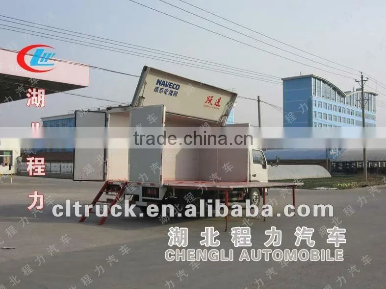 Yuejin 4*2 move stage trucks for roadshow