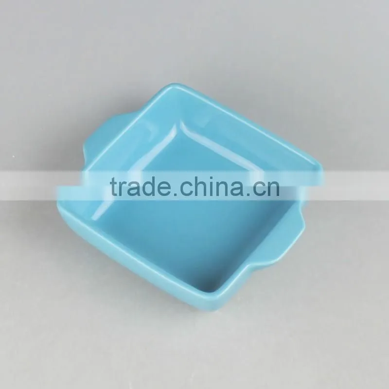 Ceramic square bakeware with color glaze