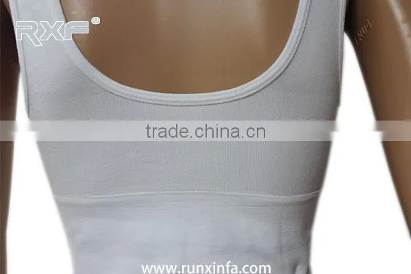 White ladies sport bra/plain sports bra