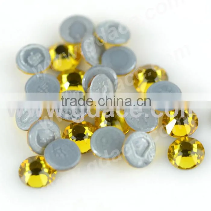 Best Quality Iron On Hot Fix Crystal Rhinestone Strass, 14 Facets Xilion Rose Cut Rhinestone Strass Stone from China