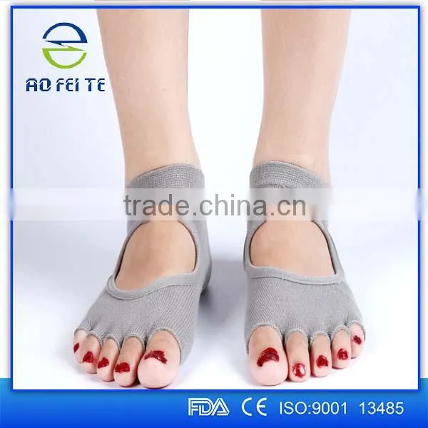 5-Toe Yoga Socks for Exercise, Pilates & Workout