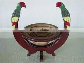 Collapsible wooden basket