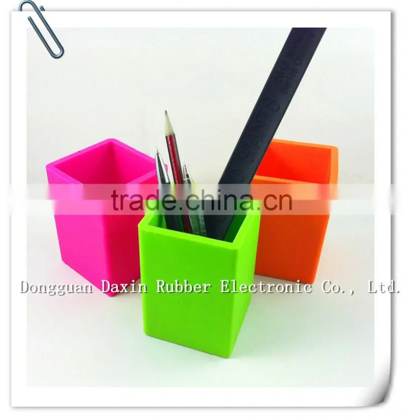 2014 hot product silicone pencil vase