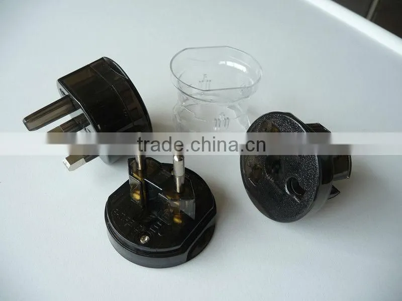 New design 3 in 1 universal travel adapter
