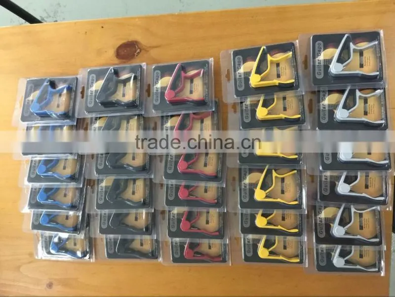 Latest Shining Smooth Surface Finish with Good Strong Spring Guitar Capos Colors Available