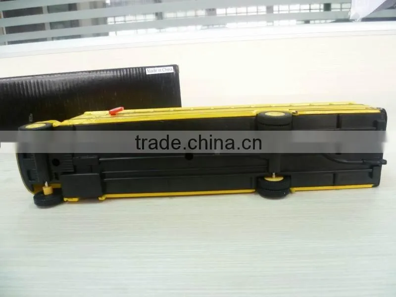 mini metal school bus model