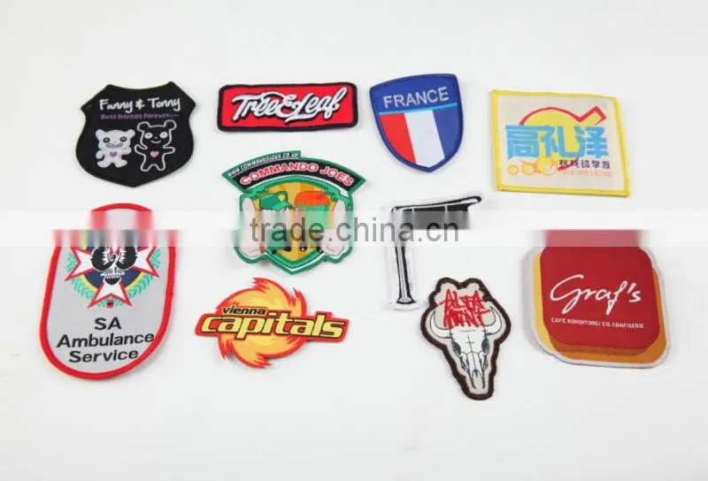 2016 Hot sale low price back cover fold woven label in high quality
