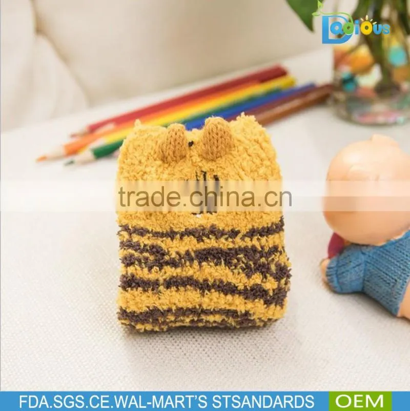 Wholesale Animal Shape 100% cotton soft touch thermal newborn baby socks with box packaging