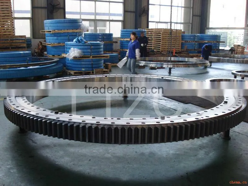 131.32.800 Cylindrical Roller Slewing Bearing External Gear
