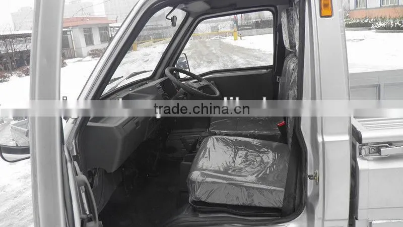 0.5 tons petrol van (LHD)