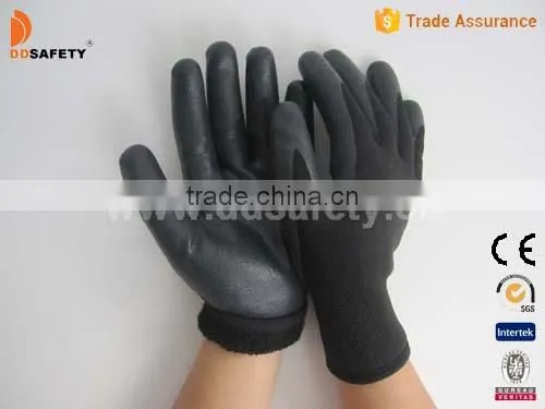 DDSAFETY 2017 Hot Selling Cheapest Working Gloves Black Nitrile Glove