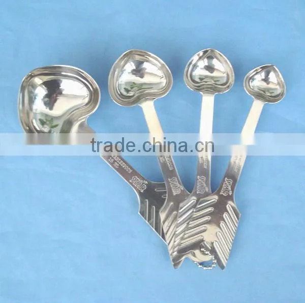 4 pcs stainless steel heart shape Measuring Spoon/cups