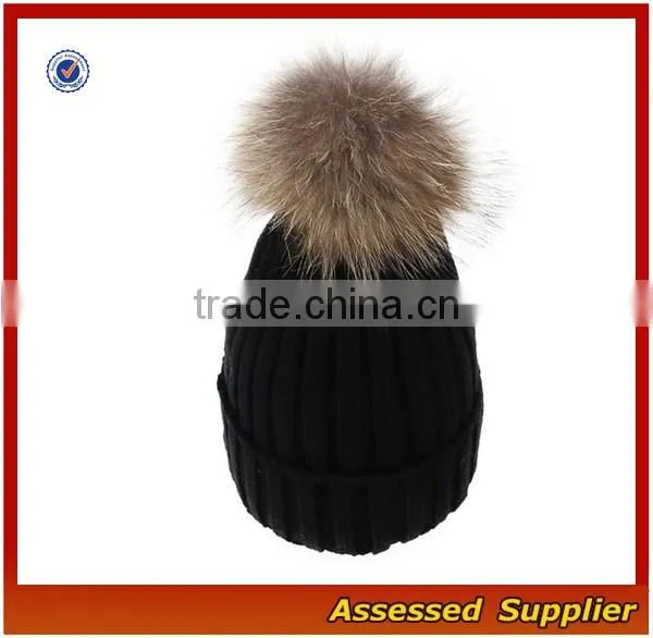 OEM High quality winter knit hat with ball on top women and man fahion beanie knitted hat with pompoms for wholesale